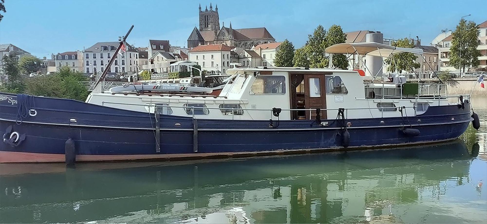 Spicy - Sejour Insolite Sur La Marne Meaux Buitenkant foto
